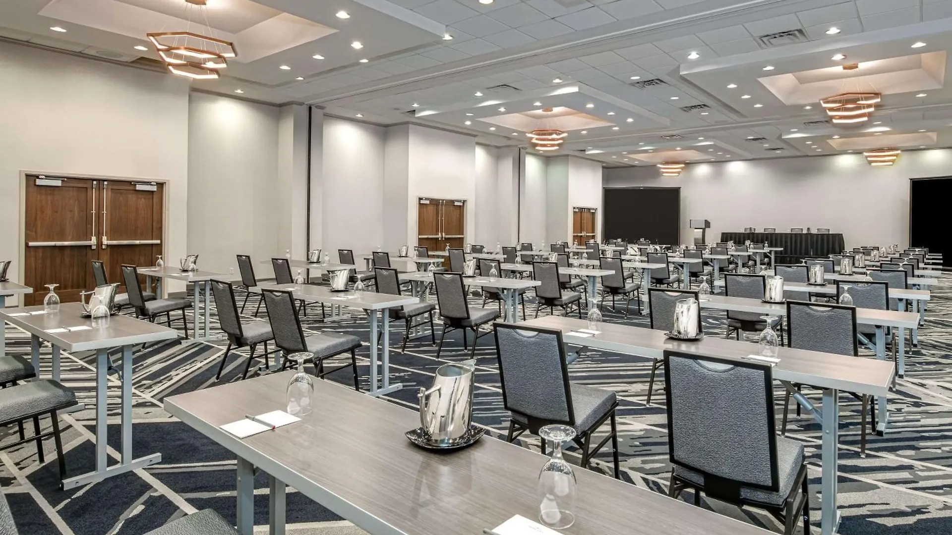 Sonesta Columbus Downtown Hotel
