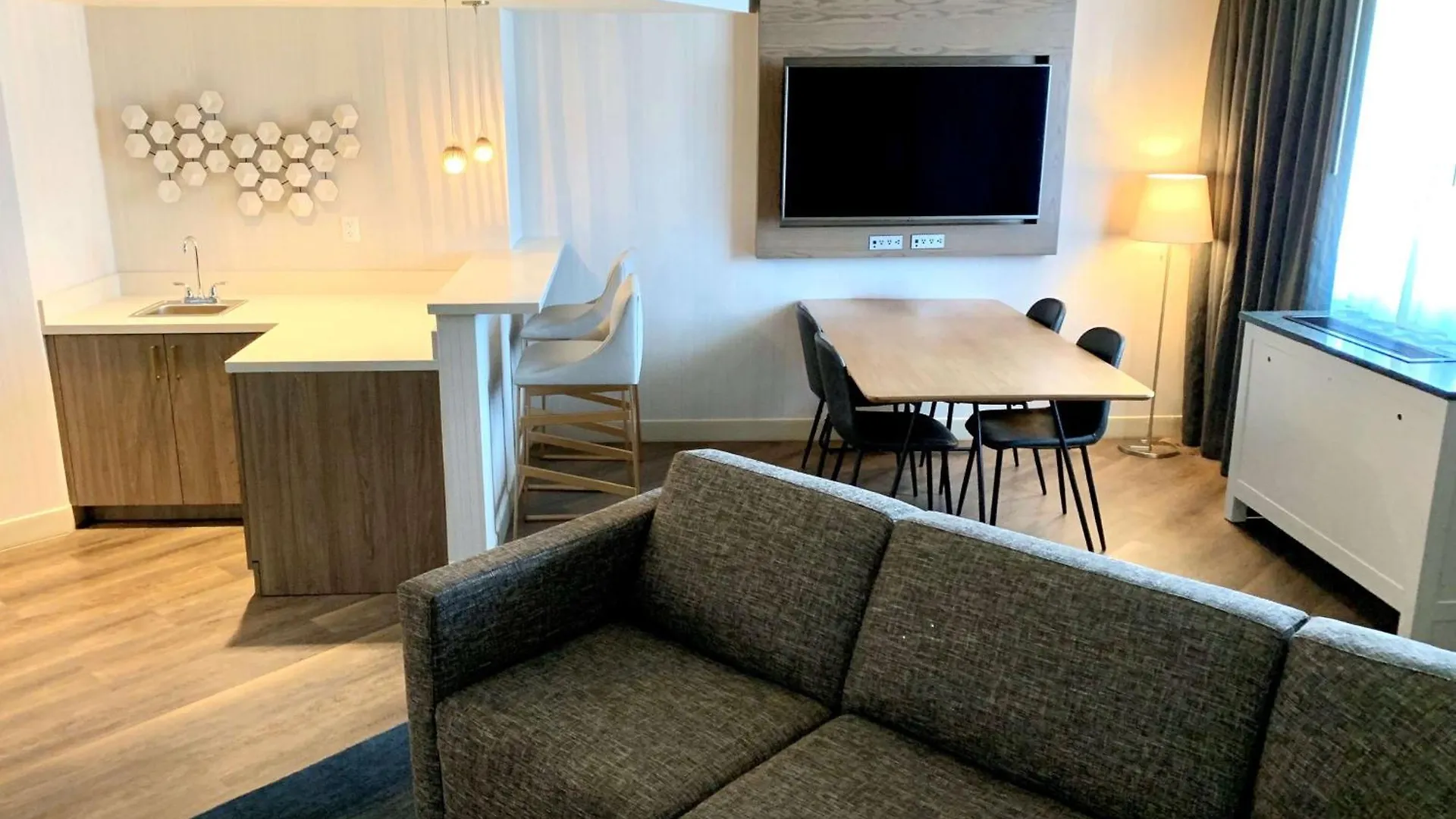 Sonesta Columbus Downtown Hotel
